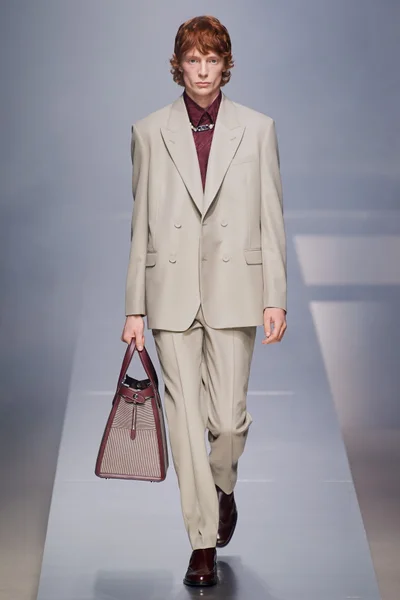 Look 4
